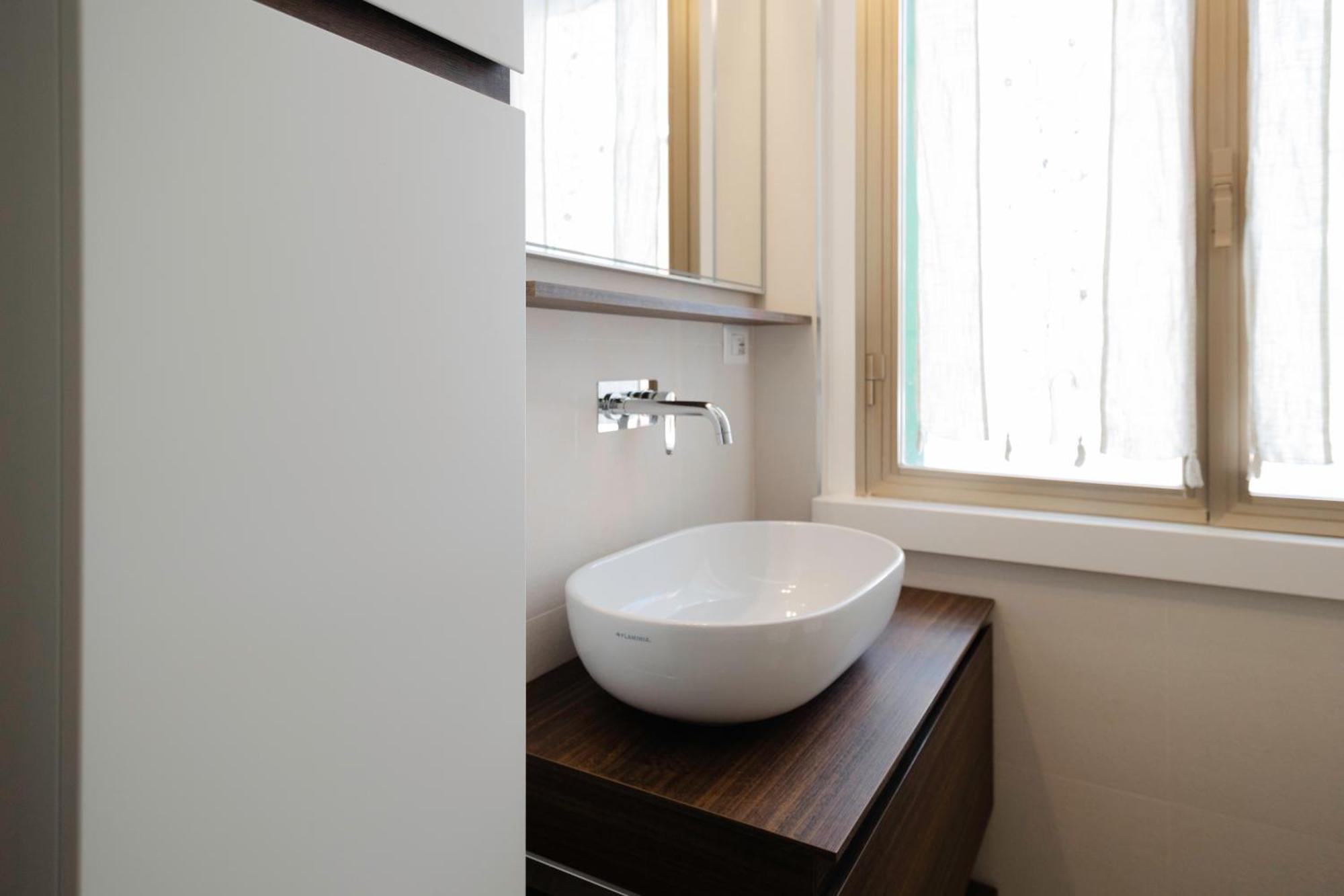 Sunrise Waterfront - Central Apartment With Sea View Balcony - مولفيتا المظهر الخارجي الصورة